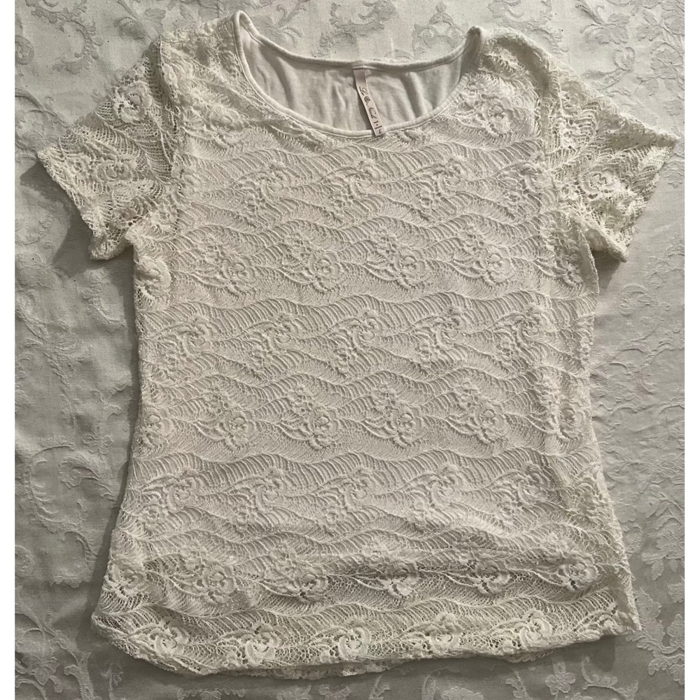 Leo & Nicole White Lace Top‎ Womens Size L Short Sleeve Lined Blouse